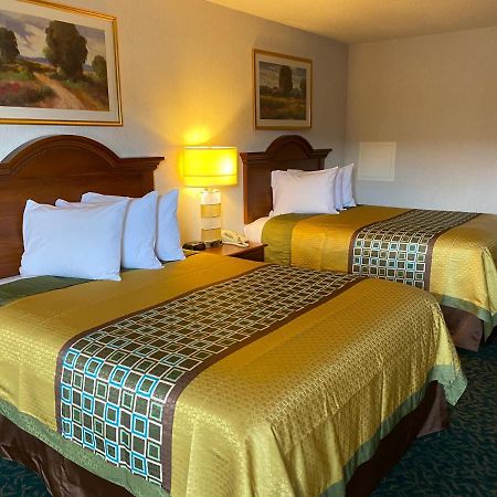 Harrisonville Inn & Suites Dış mekan fotoğraf