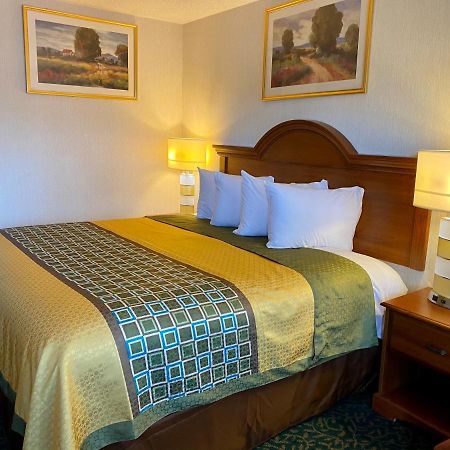 Harrisonville Inn & Suites Dış mekan fotoğraf