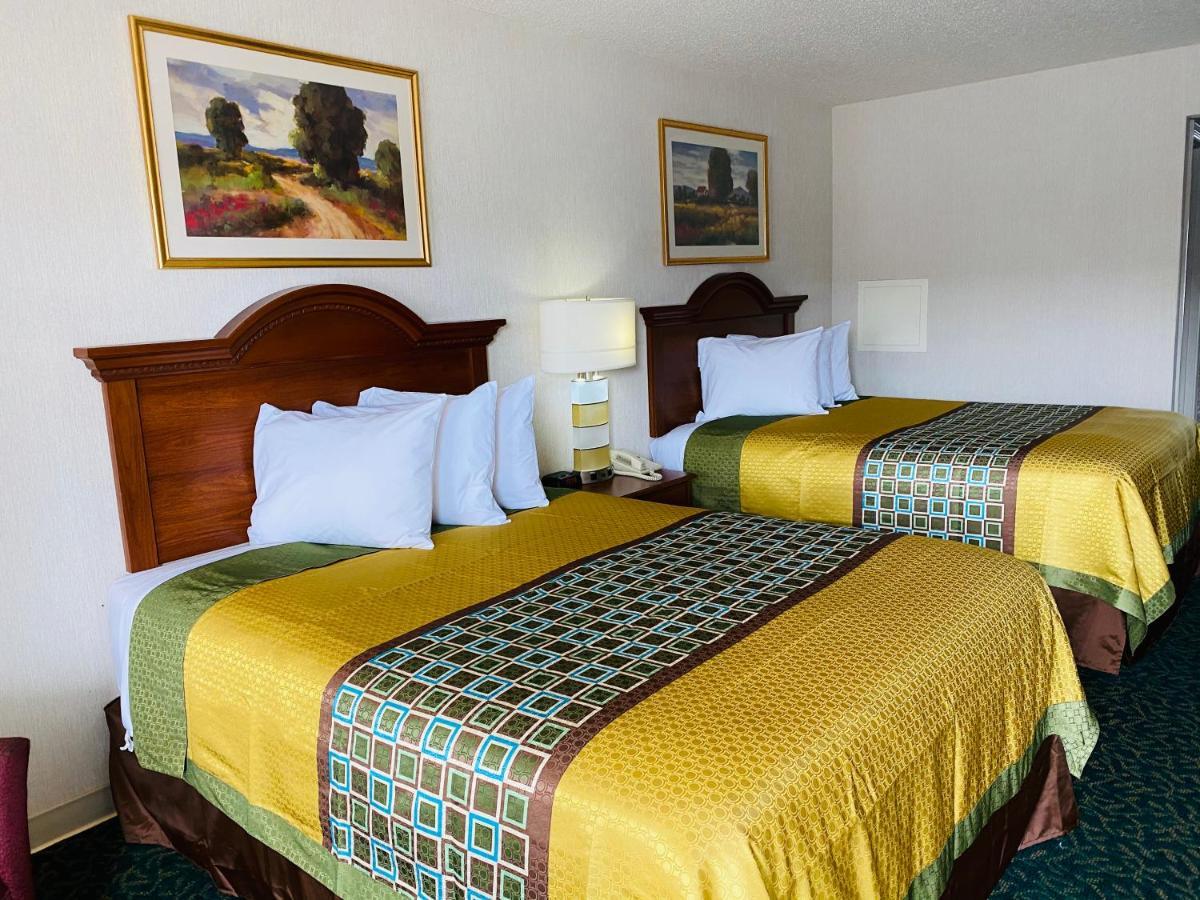 Harrisonville Inn & Suites Dış mekan fotoğraf