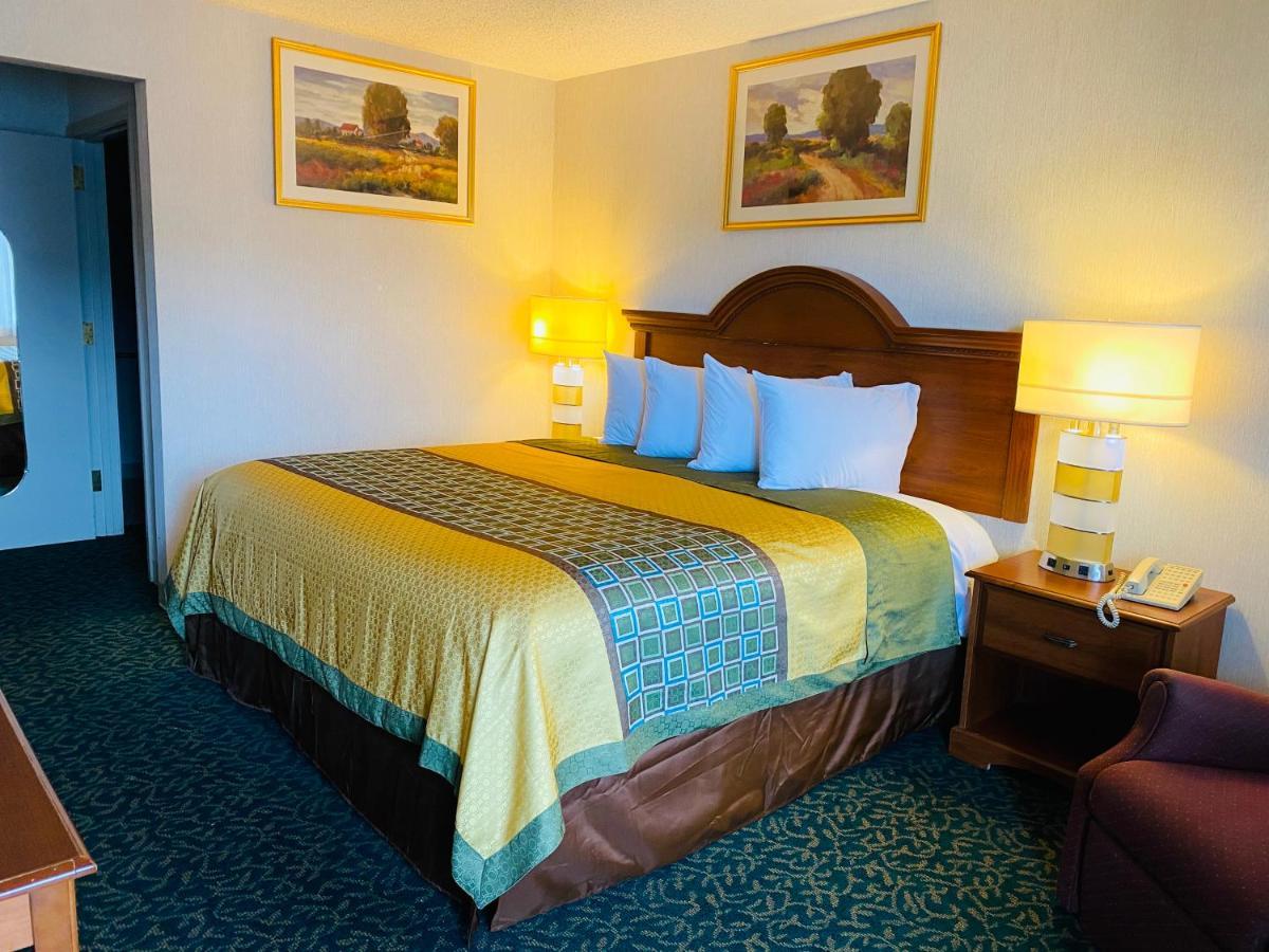 Harrisonville Inn & Suites Dış mekan fotoğraf