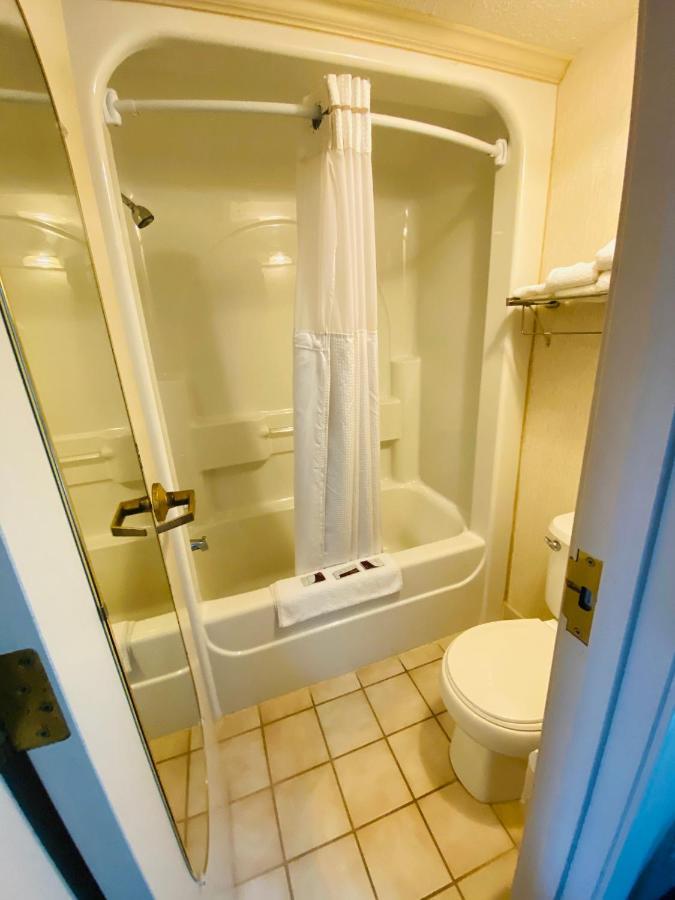 Harrisonville Inn & Suites Dış mekan fotoğraf