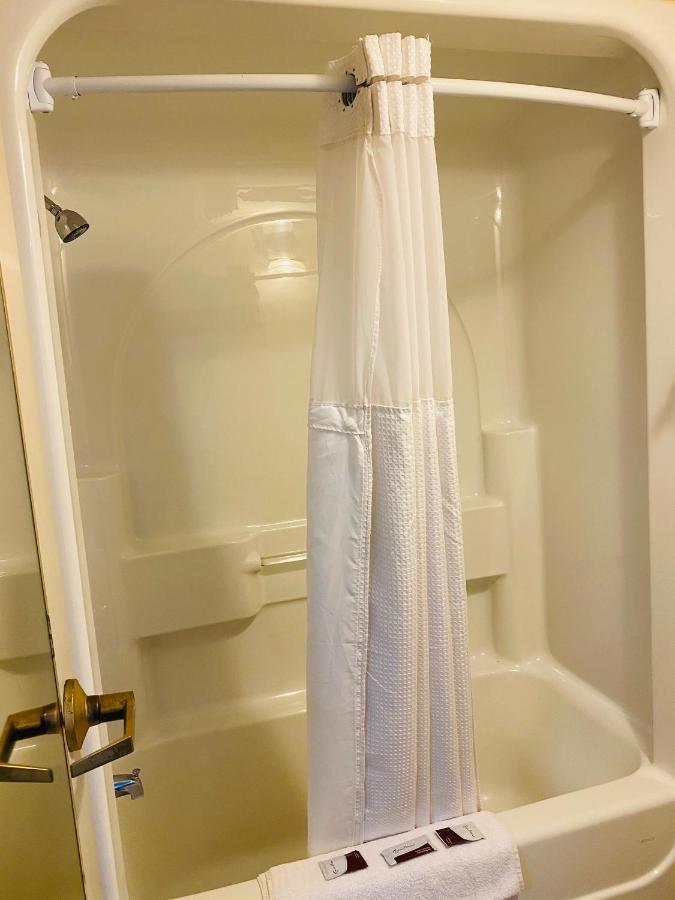 Harrisonville Inn & Suites Dış mekan fotoğraf