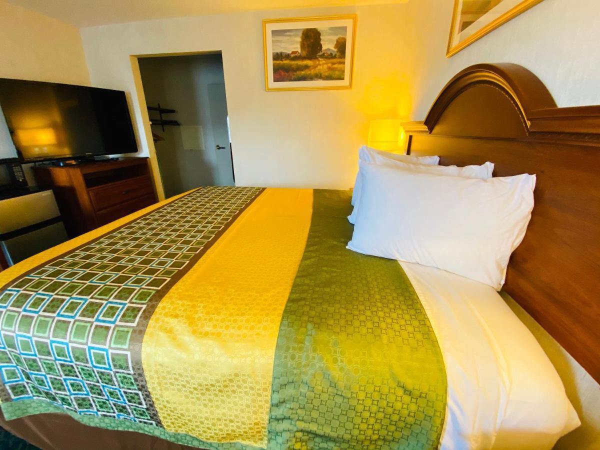 Harrisonville Inn & Suites Dış mekan fotoğraf