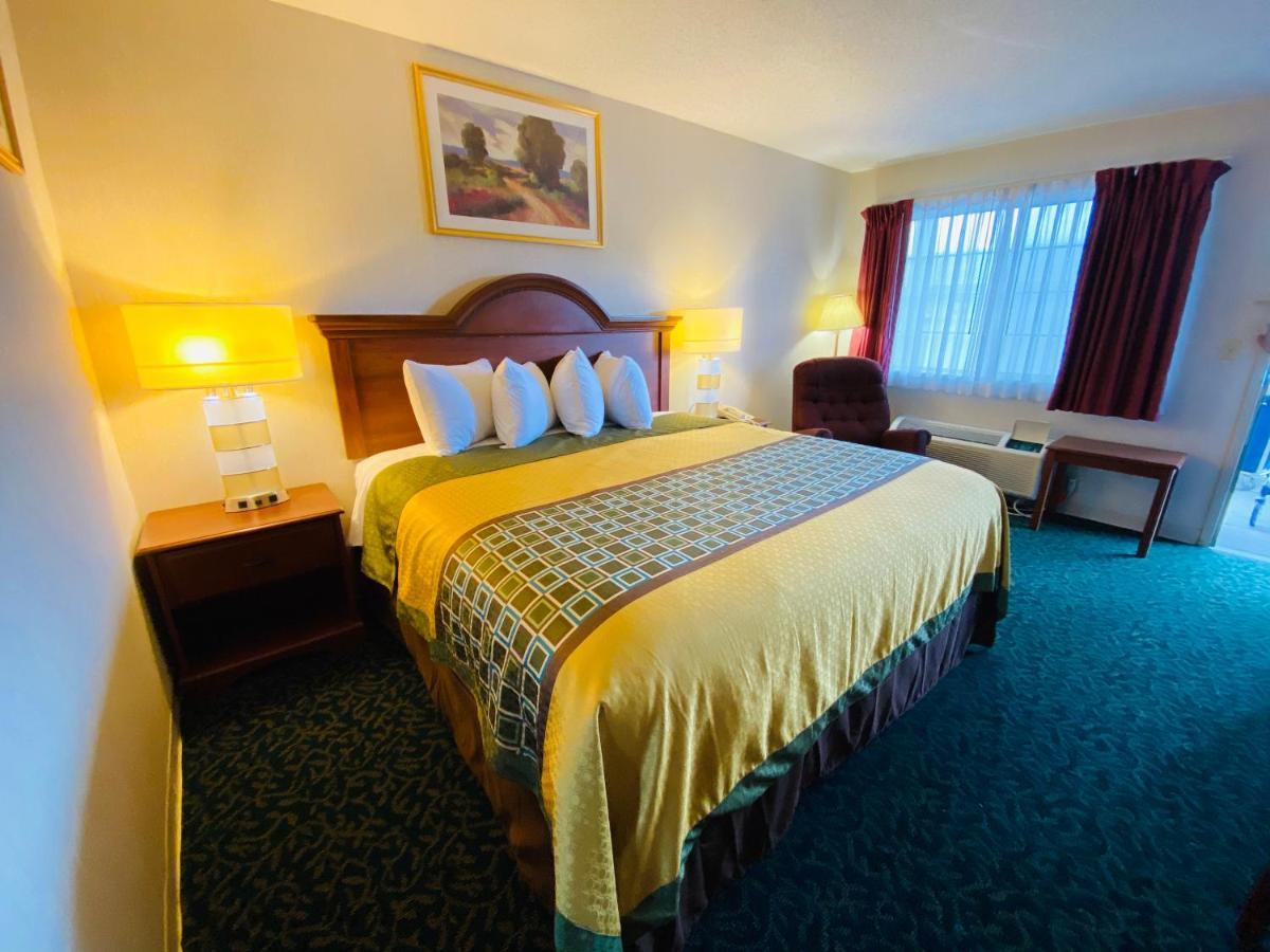 Harrisonville Inn & Suites Dış mekan fotoğraf
