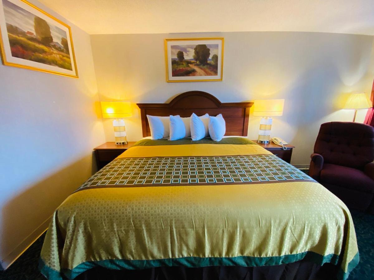 Harrisonville Inn & Suites Dış mekan fotoğraf